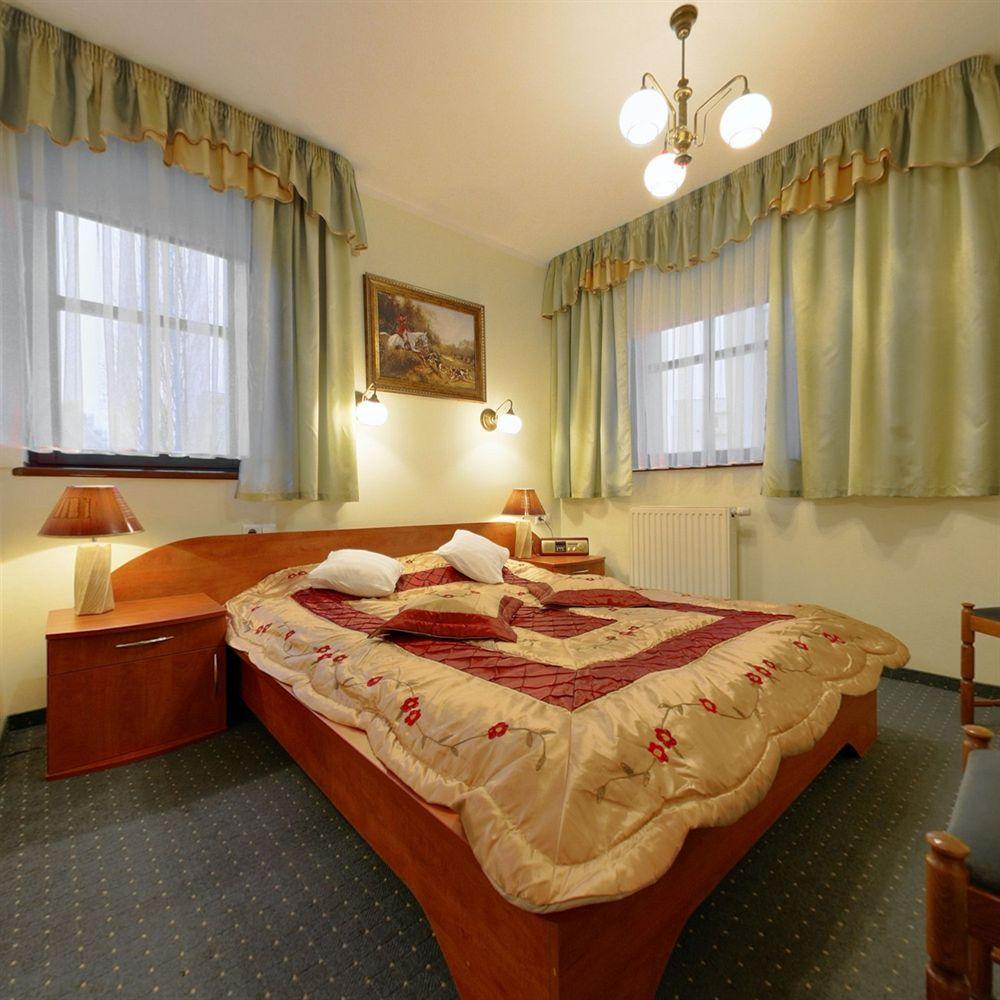 Hotel Restauracja Podzamcze Szczecin Dış mekan fotoğraf