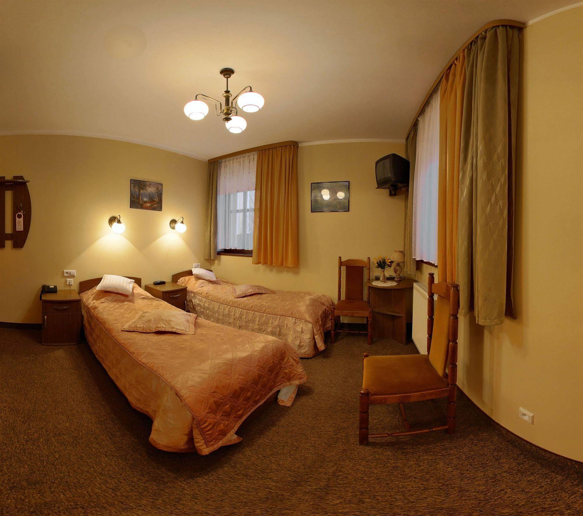 Hotel Restauracja Podzamcze Szczecin Dış mekan fotoğraf