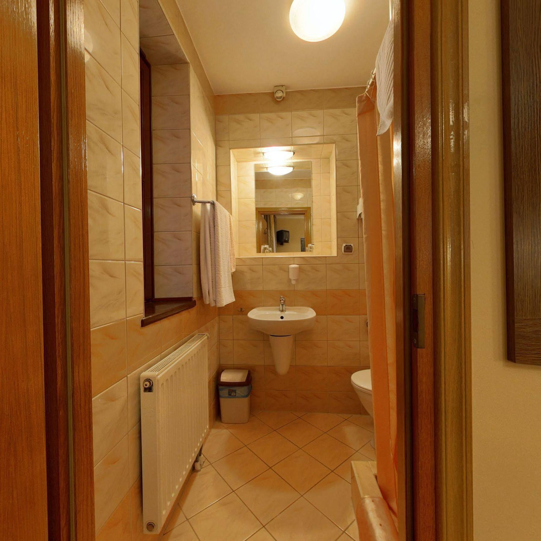 Hotel Restauracja Podzamcze Szczecin Dış mekan fotoğraf