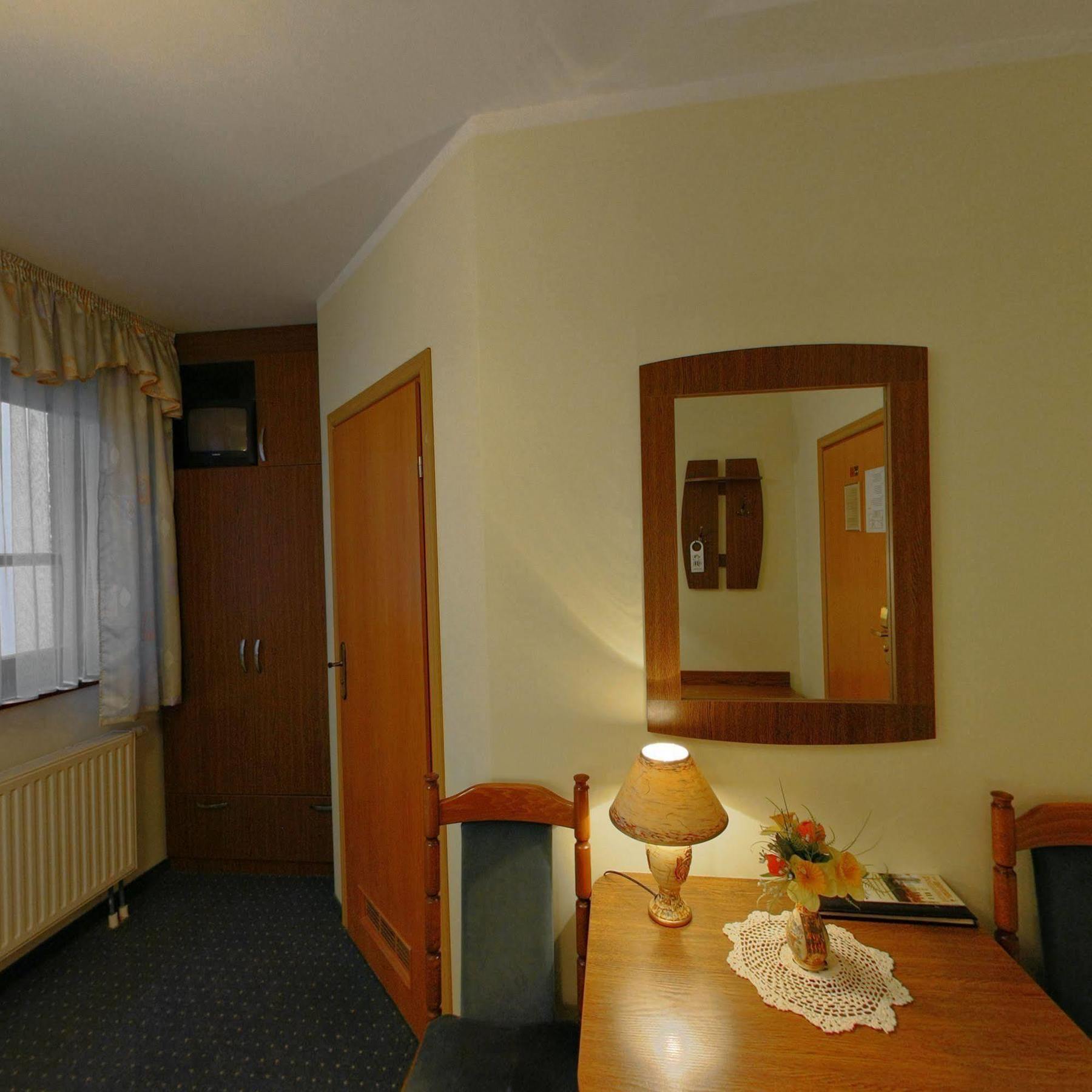 Hotel Restauracja Podzamcze Szczecin Dış mekan fotoğraf