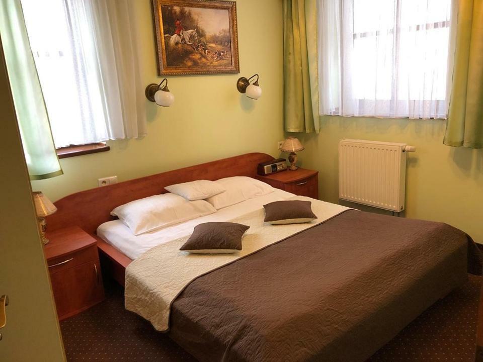 Hotel Restauracja Podzamcze Szczecin Dış mekan fotoğraf