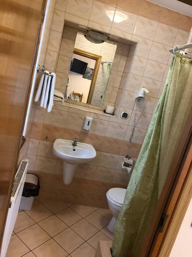 Hotel Restauracja Podzamcze Szczecin Dış mekan fotoğraf