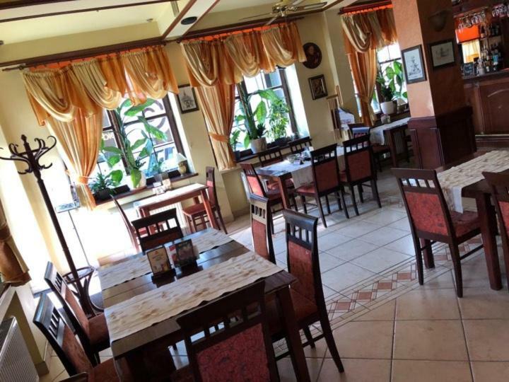 Hotel Restauracja Podzamcze Szczecin Dış mekan fotoğraf